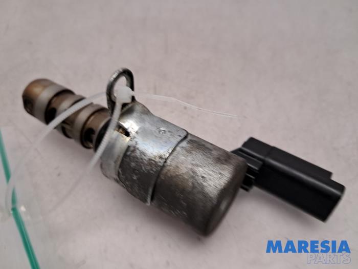 Gebruikte Nokkenas Sensor Citroen C5 III Tourer (RW) 2.0 16V Prijs € 50,00 Margeregeling aangeboden door Maresia Parts