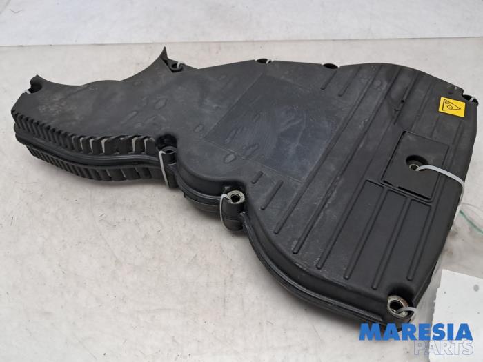 Gebruikte Distributiedeksel Fiat Palio Weekend (178D) 1.6 16V Prijs € 15,00 Margeregeling aangeboden door Maresia Parts