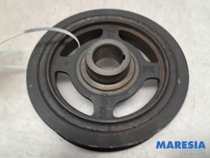 Gebruikte Krukas Poelie Renault Captur I (2R) 1.2 TCE 16V EDC Prijs € 28,95 Margeregeling aangeboden door Maresia Parts