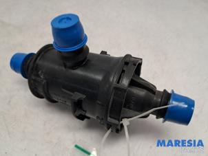 Gebruikte Thermostaathuis Renault Trafic (1FL/2FL/3FL/4FL) 2.0 dCi 16V 120 Prijs € 48,40 Inclusief btw aangeboden door Maresia Parts