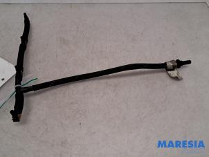 Gebruikte Brandstof retourleiding Citroen Jumpy 1.5 Blue HDi 120 Prijs € 24,20 Inclusief btw aangeboden door Maresia Parts