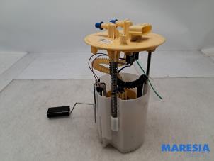 Gebruikte Tank element Pomp Renault Trafic (1FL/2FL/3FL/4FL) 2.0 dCi 16V 120 Prijs € 96,74 Inclusief btw aangeboden door Maresia Parts