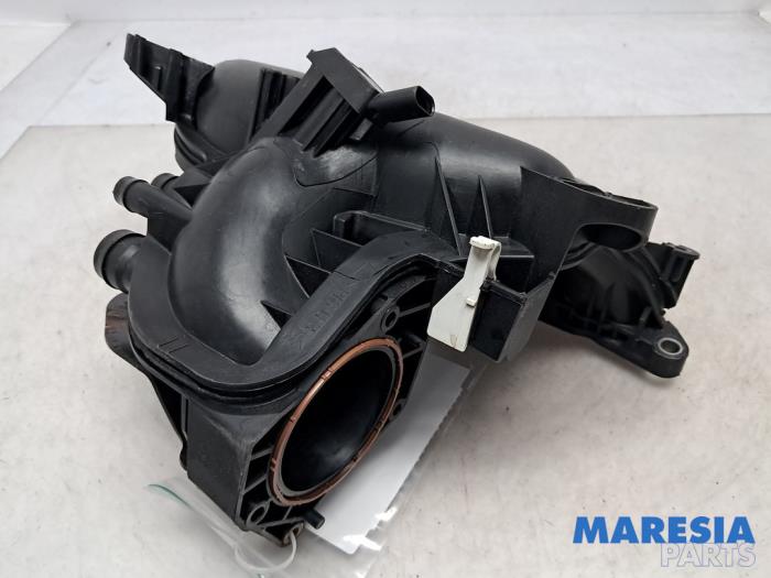 Gebruikte Spruitstuk Inlaat Citroen C4 Picasso (3D/3E) 1.6 16V THP 155 Prijs € 49,99 Margeregeling aangeboden door Maresia Parts