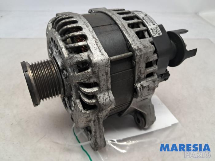 Gebruikte Dynamo Renault Trafic (1FL/2FL/3FL/4FL) 2.0 dCi 16V 120 Prijs € 181,49 Inclusief btw aangeboden door Maresia Parts