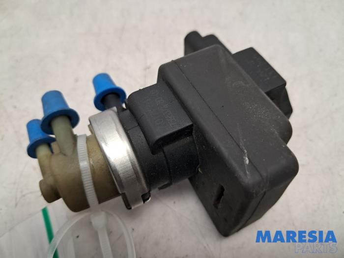 Gebruikte Turbodrukregelaar Citroen C4 Picasso (3D/3E) 1.6 16V THP 155 Prijs € 25,00 Margeregeling aangeboden door Maresia Parts