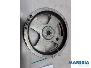 Gebruikte Poelie Krukas Fiat Punto III (199) 0.9 TwinAir Turbo 100 Prijs € 50,00 Margeregeling aangeboden door Maresia Parts