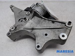 Gebruikte Dynamosteun onder Fiat Punto III (199) 0.9 TwinAir Turbo 100 Prijs € 35,00 Margeregeling aangeboden door Maresia Parts