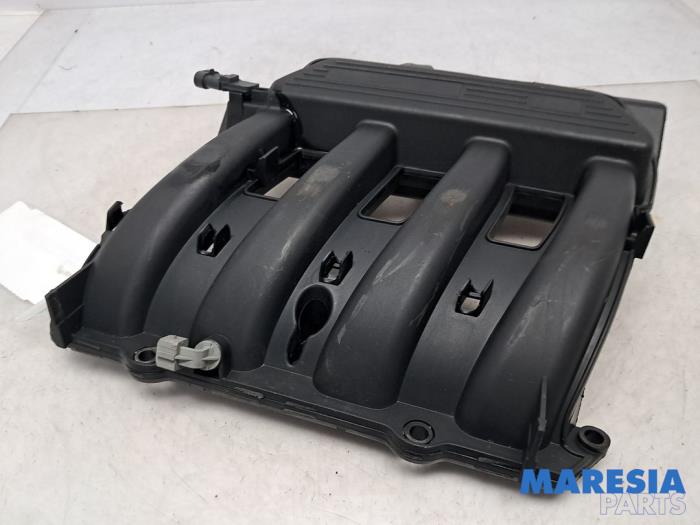 Gebruikte Inlaatspruitstuk Renault Kangoo/Grand Kangoo (KW) 1.6 16V Hi-Flex Prijs € 40,00 Margeregeling aangeboden door Maresia Parts