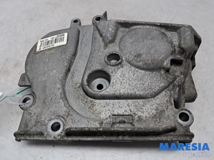 Gebruikte Distributiedeksel Renault Kangoo/Grand Kangoo (KW) 1.6 16V Hi-Flex Prijs € 25,00 Margeregeling aangeboden door Maresia Parts
