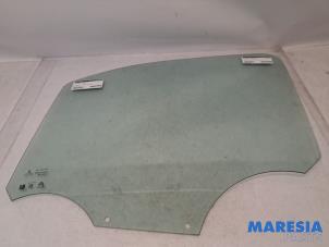 Gebruikte Deurruit 2Deurs links Opel Combo Cargo 1.5 CDTI 100 Prijs € 84,64 Inclusief btw aangeboden door Maresia Parts