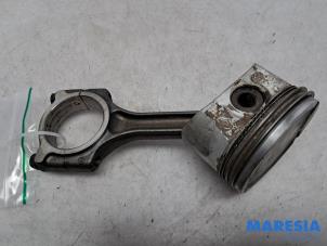 Gebruikte Drijfstang Renault Kangoo/Grand Kangoo (KW) 1.6 16V Hi-Flex Prijs € 35,00 Margeregeling aangeboden door Maresia Parts