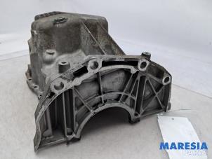 Gebruikte Carterpan Renault Kangoo/Grand Kangoo (KW) 1.6 16V Hi-Flex Prijs € 30,00 Margeregeling aangeboden door Maresia Parts