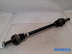 Gebruikte Steekas rechts-achter Alfa Romeo Giulia (952) 2.0 T 16V Prijs € 175,00 Margeregeling aangeboden door Maresia Parts