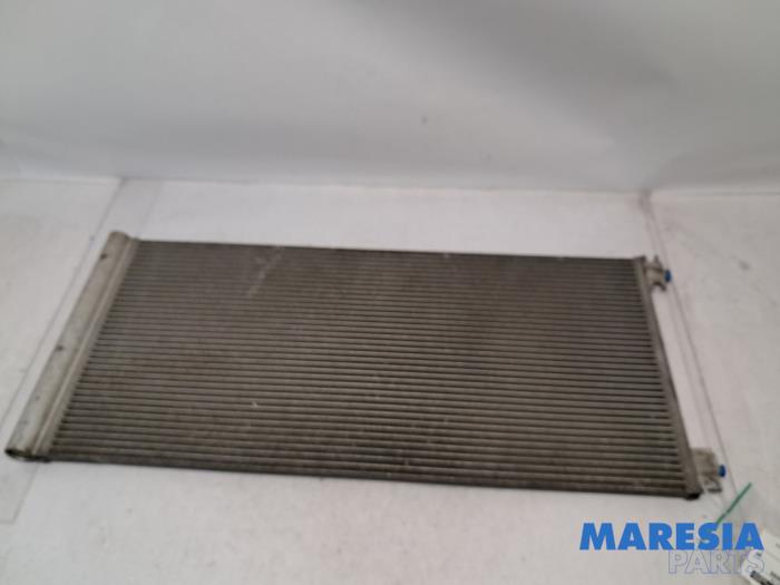 Gebruikte Airco Condensor Opel Vivaro 1.6 CDTi BiTurbo 125 Prijs € 66,55 Inclusief btw aangeboden door Maresia Parts