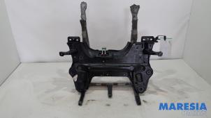 Gebruikte Subframe Peugeot 208 II (UB/UH/UP) 1.2 Hybrid 136 Prijs € 250,00 Margeregeling aangeboden door Maresia Parts