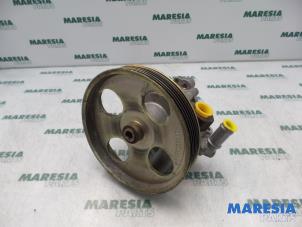 Gebruikte Pomp Servo Peugeot 406 (8B) 1.8 16V Prijs € 40,00 Margeregeling aangeboden door Maresia Parts