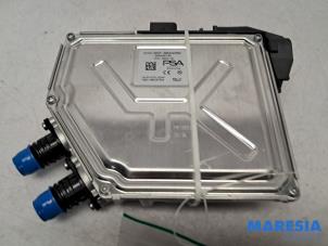 Gebruikte DC/DC converter Peugeot 208 II (UB/UH/UP) 1.2 Hybrid 136 Prijs € 399,99 Margeregeling aangeboden door Maresia Parts