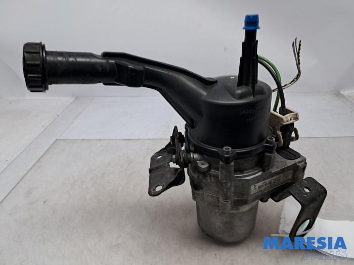 Gebruikte Pomp Servo Peugeot Partner (GC/GF/GG/GJ/GK) 1.6 HDI 90 Prijs € 302,50 Inclusief btw aangeboden door Maresia Parts
