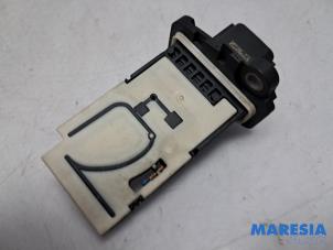 Gebruikte Luchthoeveelheidsmeter Opel Vivaro 1.6 CDTi BiTurbo 125 Prijs € 60,50 Inclusief btw aangeboden door Maresia Parts