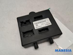 Gebruikte Start/Stop computer Opel Vivaro 1.6 CDTi BiTurbo 125 Prijs € 158,81 Inclusief btw aangeboden door Maresia Parts