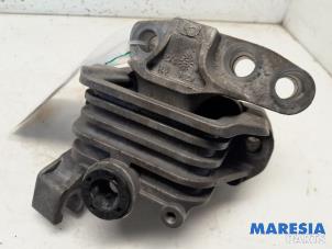 Gebruikte Motorsteun Alfa Romeo Giulietta (940) 1.75 TBI 16V QV Prijs € 39,99 Margeregeling aangeboden door Maresia Parts