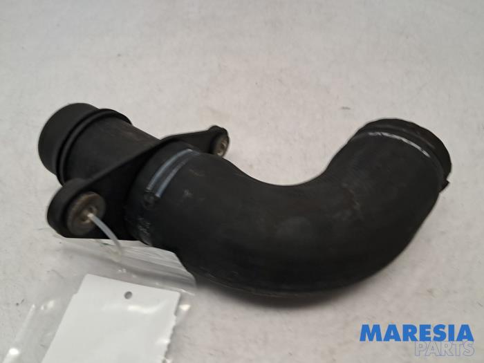 Gebruikte Intercooler Slang Alfa Romeo Giulietta (940) 1.75 TBI 16V QV Prijs € 29,99 Margeregeling aangeboden door Maresia Parts