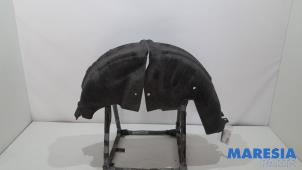 Gebruikte Slijkweerder Renault Scénic IV (RFAJ) 1.3 TCE 140 16V Prijs € 50,00 Margeregeling aangeboden door Maresia Parts