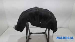 Gebruikte Slijkweerder Renault Scénic IV (RFAJ) 1.3 TCE 140 16V Prijs € 50,00 Margeregeling aangeboden door Maresia Parts