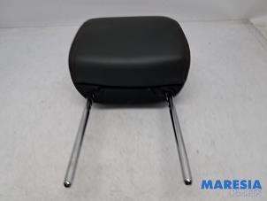 Gebruikte Hoofdsteun Alfa Romeo Giulietta (940) 1.75 TBI 16V QV Prijs € 60,00 Margeregeling aangeboden door Maresia Parts