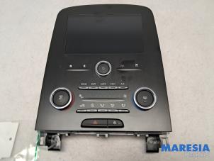 Gebruikte Display Interieur Renault Scénic IV (RFAJ) 1.3 TCE 140 16V Prijs € 275,00 Margeregeling aangeboden door Maresia Parts