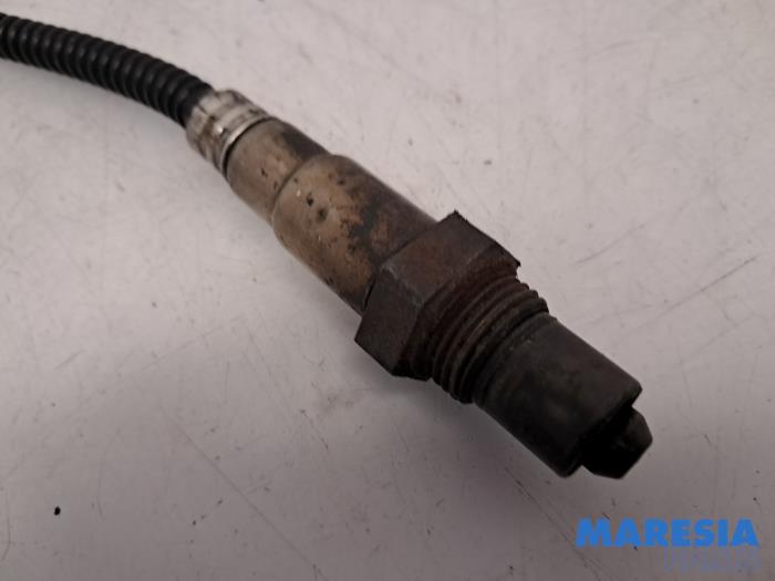 Lambda Sonde van een Alfa Romeo Giulietta (940) 1.75 TBI 16V QV 2010