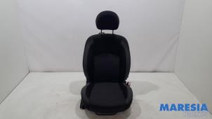 Gebruikte Stoel rechts Peugeot 206+ (2L/M) 1.4 XS Prijs € 99,99 Margeregeling aangeboden door Maresia Parts