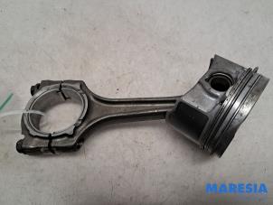 Gebruikte Zuiger Alfa Romeo Giulietta (940) 1.4 TB 16V MultiAir Prijs € 50,00 Margeregeling aangeboden door Maresia Parts