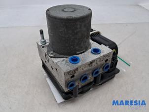 Gebruikte ABS Pomp Toyota ProAce (MDX) 2.0 D4-D Prijs € 157,30 Inclusief btw aangeboden door Maresia Parts