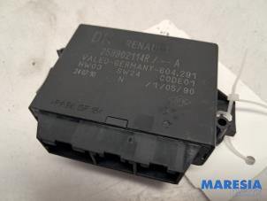 Gebruikte PDC Module Renault Megane III Grandtour (KZ) 2.0 16V CVT Prijs € 85,00 Margeregeling aangeboden door Maresia Parts