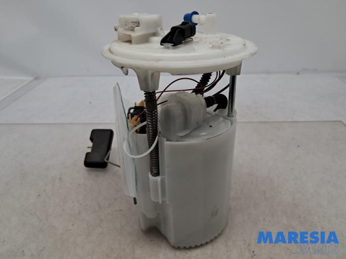 Gebruikte Tank element Pomp Renault Talisman Estate (RFDK) 1.6 Energy TCe 150 Prijs € 85,00 Margeregeling aangeboden door Maresia Parts