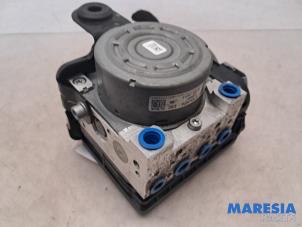 Gebruikte ABS Pomp Alfa Romeo Giulietta (940) 1.4 TB 16V MultiAir Prijs € 157,50 Margeregeling aangeboden door Maresia Parts