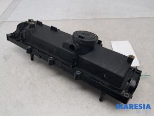 Gebruikte Kleppendeksel Renault Clio IV Estate/Grandtour (7R) 1.5 Energy dCi 90 FAP Prijs € 39,00 Margeregeling aangeboden door Maresia Parts