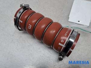 Gebruikte Intercooler Slang Citroen C4 Picasso (UD/UE/UF) 1.6 16V THP Sensodrive Prijs € 25,00 Margeregeling aangeboden door Maresia Parts