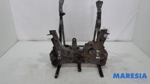 Gebruikte Subframe Renault Kangoo/Grand Kangoo (KW) 1.6 16V Prijs € 75,00 Margeregeling aangeboden door Maresia Parts
