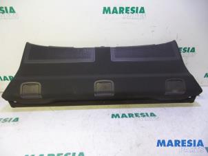 Gebruikte Hoedenplank Citroen C5 III Berline (RD) 1.6 HDiF 16V 110 Prijs € 40,00 Margeregeling aangeboden door Maresia Parts