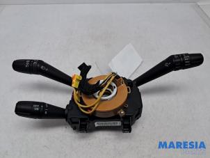 Gebruikte Licht + Raw Schakelaar Alfa Romeo Giulietta (940) 1.4 TB 16V MultiAir Prijs € 90,00 Margeregeling aangeboden door Maresia Parts