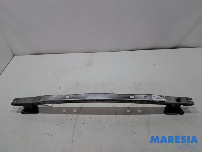 Gebruikte Bumperframe achter Renault Kangoo/Grand Kangoo (KW) 1.6 16V Prijs € 49,99 Margeregeling aangeboden door Maresia Parts