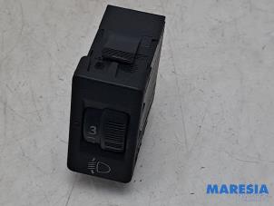 Gebruikte Schakelaar Koplamp Ihv Citroen Berlingo Cinqspace, Multispace 1.6 VTi 95 16V Prijs € 10,00 Margeregeling aangeboden door Maresia Parts