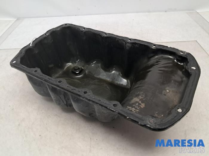 Gebruikte Carterpan Peugeot 2008 (CU) 1.6 VTI 16V Prijs € 24,99 Margeregeling aangeboden door Maresia Parts