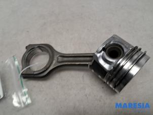 Gebruikte Drijfstang Peugeot Partner (GC/GF/GG/GJ/GK) 1.6 BlueHDi 100 Prijs € 60,50 Inclusief btw aangeboden door Maresia Parts