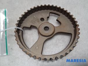 Gebruikte Nokkenas Tandwiel Peugeot Partner (GC/GF/GG/GJ/GK) 1.6 BlueHDi 100 Prijs € 24,20 Inclusief btw aangeboden door Maresia Parts