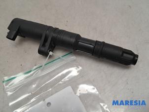 Gebruikte Pen Bobine Renault Kangoo/Grand Kangoo (KW) 1.6 16V Prijs € 10,00 Margeregeling aangeboden door Maresia Parts