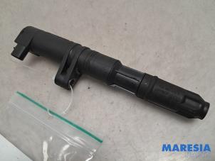 Gebruikte Pen Bobine Renault Kangoo/Grand Kangoo (KW) 1.6 16V Prijs € 10,00 Margeregeling aangeboden door Maresia Parts