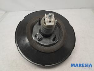 Gebruikte Rembekrachtiger Peugeot Expert (V1/VA/VB/VE/VF/VT/VY) 2.0 Blue HDi 120 16V Prijs € 60,50 Inclusief btw aangeboden door Maresia Parts